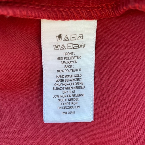 Cynthia Rowley Jeweled Maroon sleeveless Sweater top - Picture 6 of 6